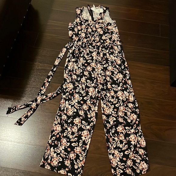 NY Collection Pants - Elegant floral jumpsuit in black